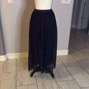 Vintage Women's Lace Pleated Long Skirt for Cocktail Nights 00 Petite